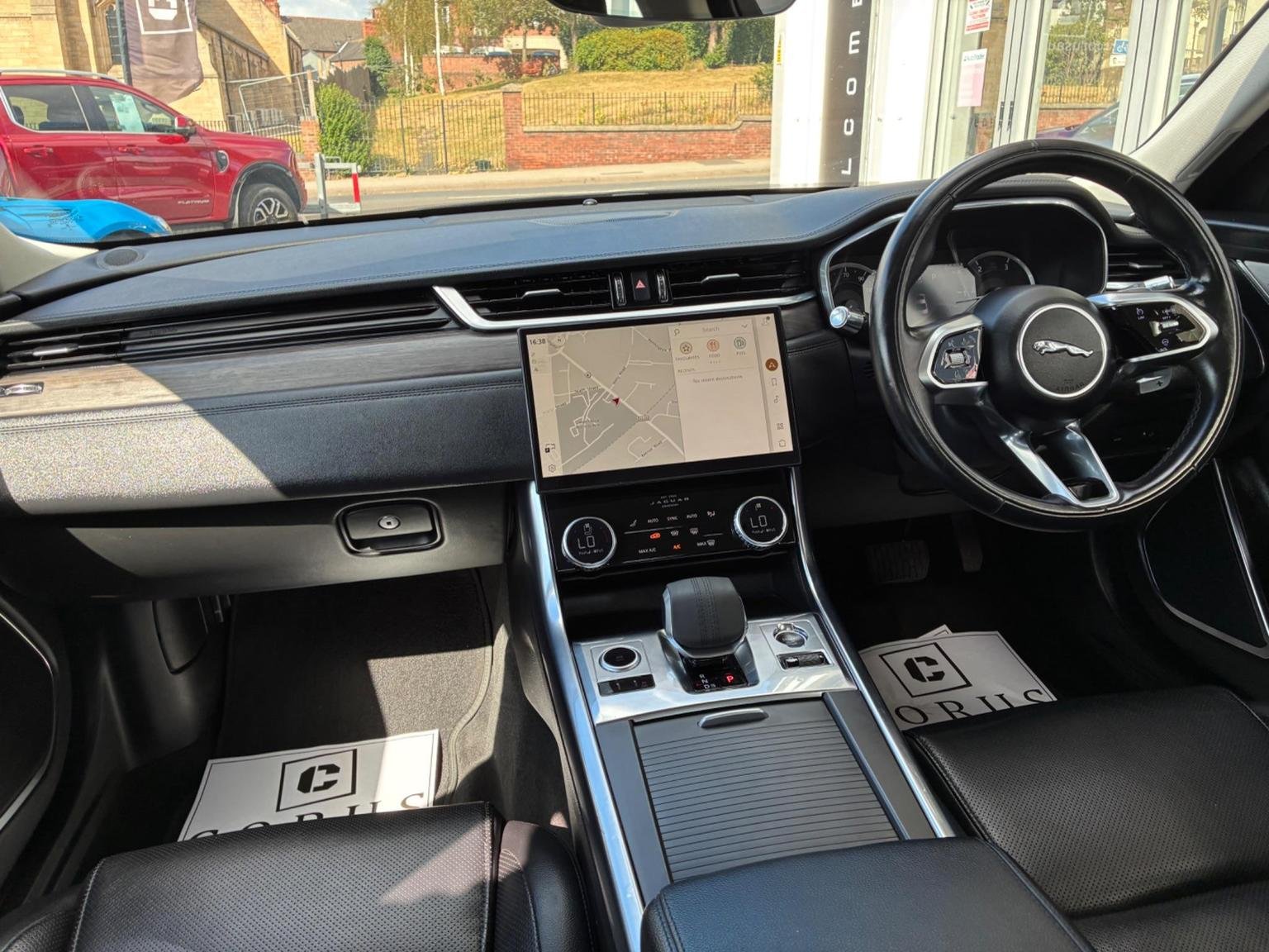 Jaguar XF