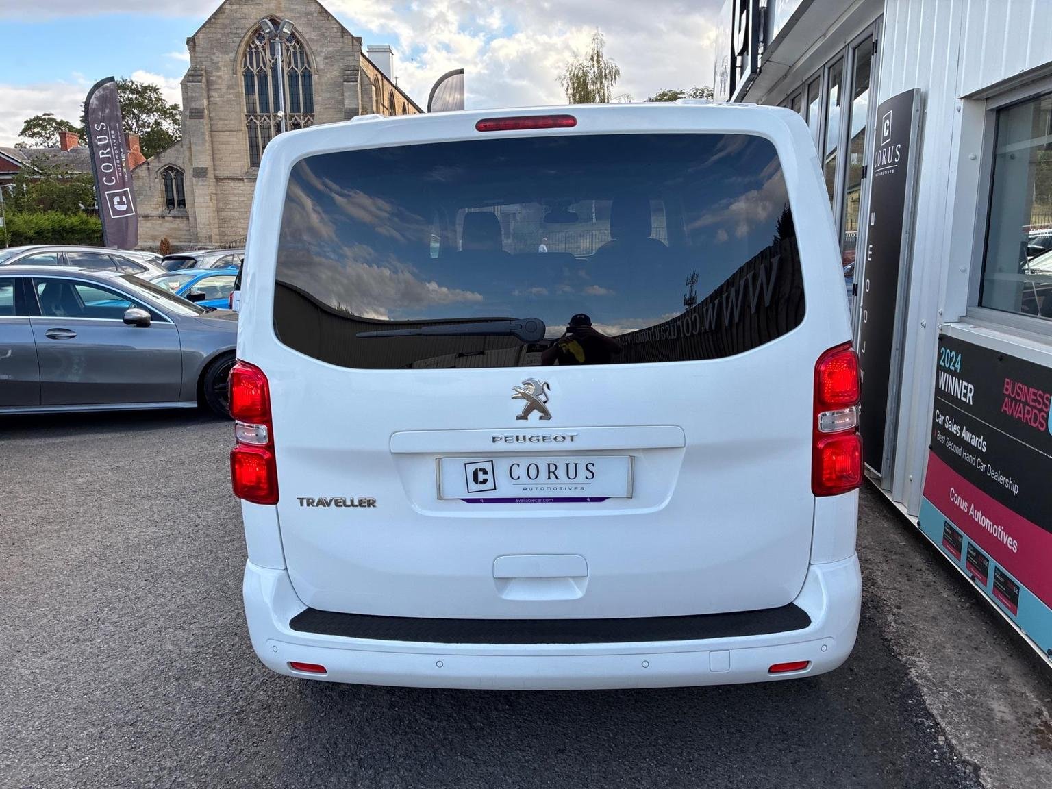 Peugeot Traveller