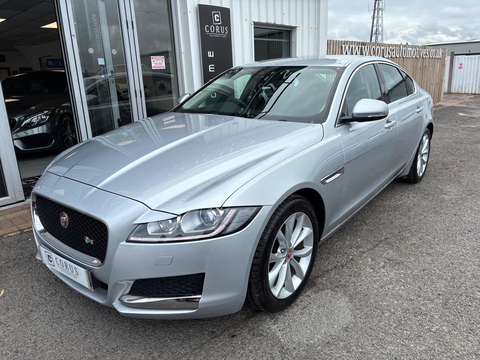 Jaguar XF