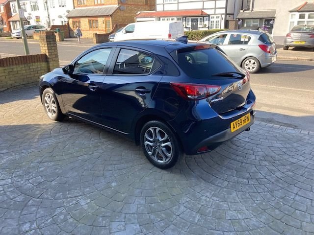 Mazda 2