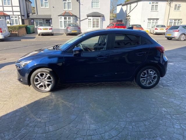 Mazda 2