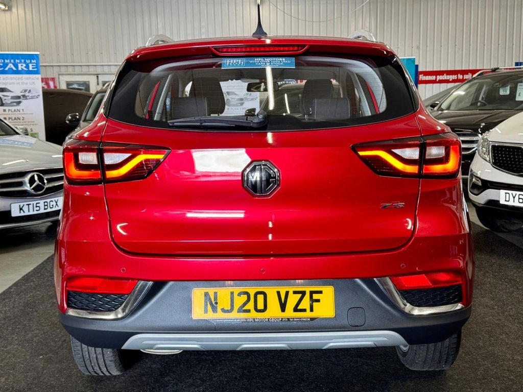MG ZS
