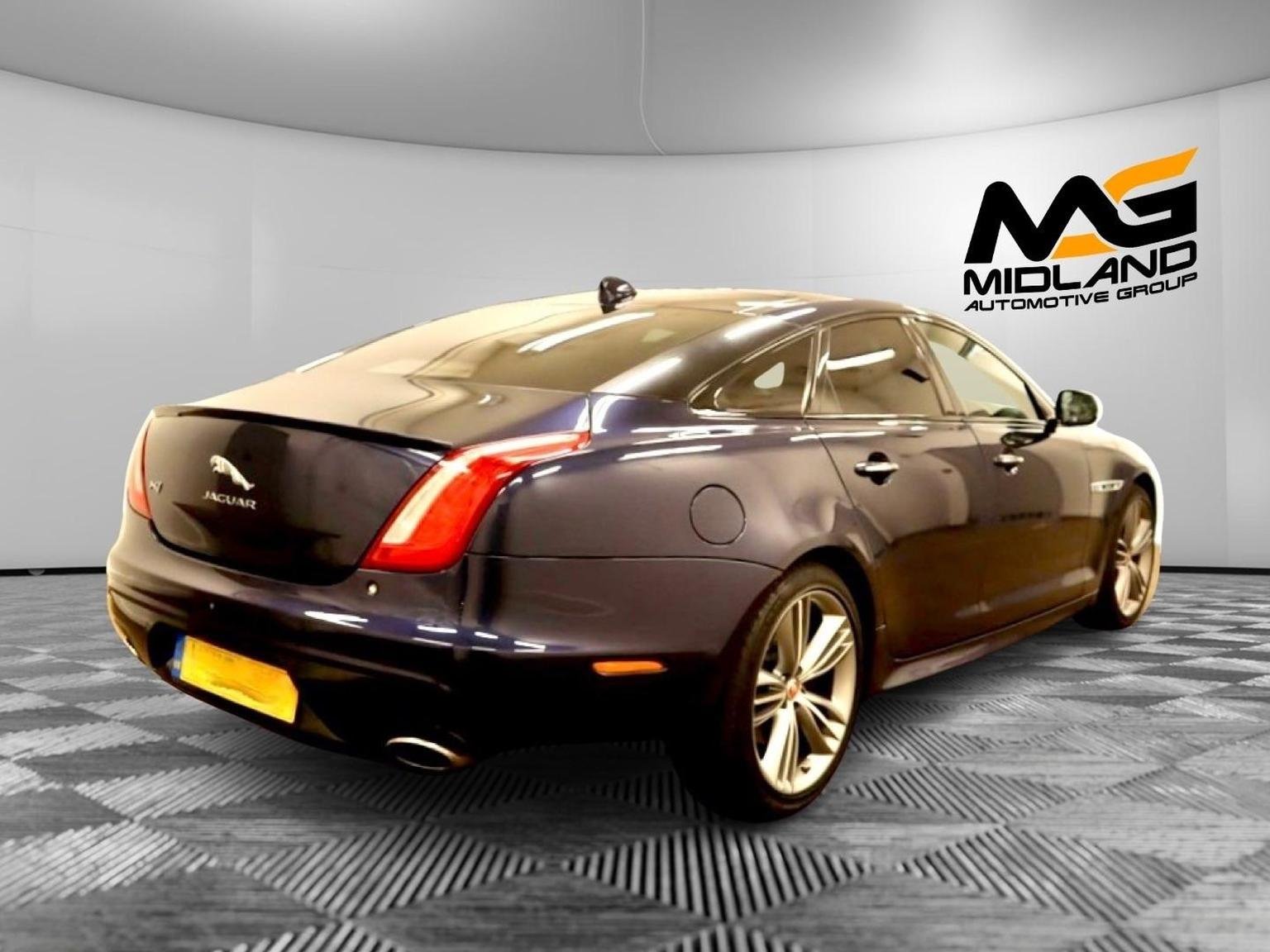 Jaguar XJ