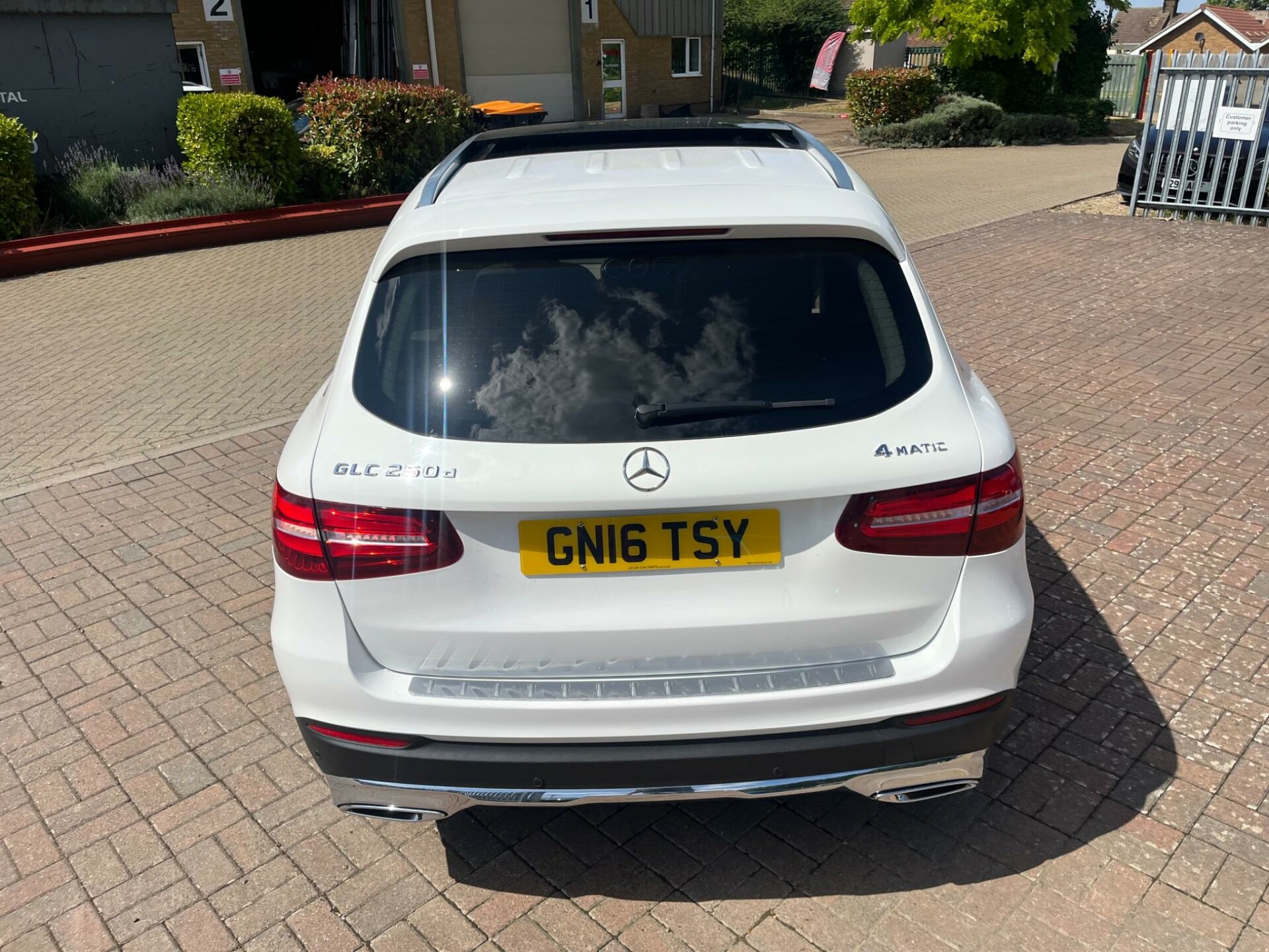 Mercedes Benz GLC CLASS