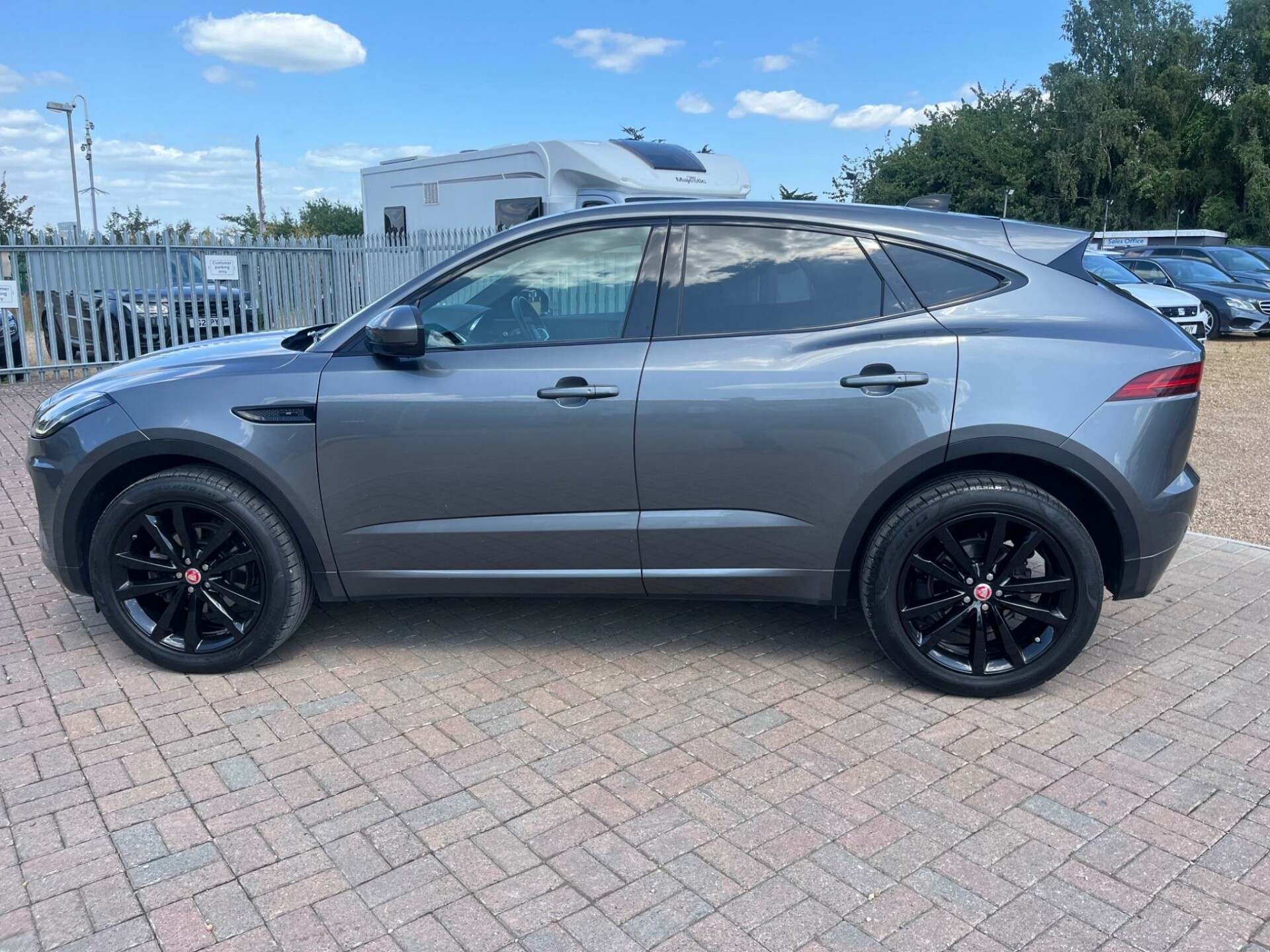 Jaguar E Pace