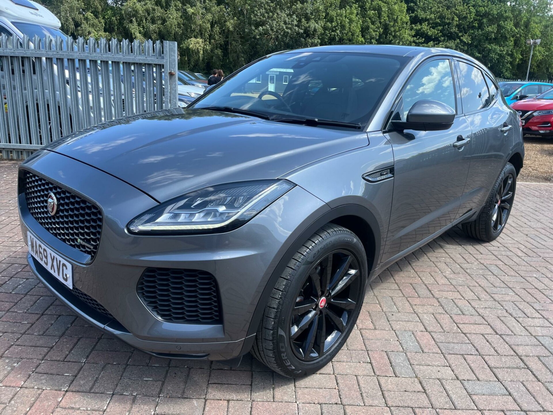 Jaguar E Pace