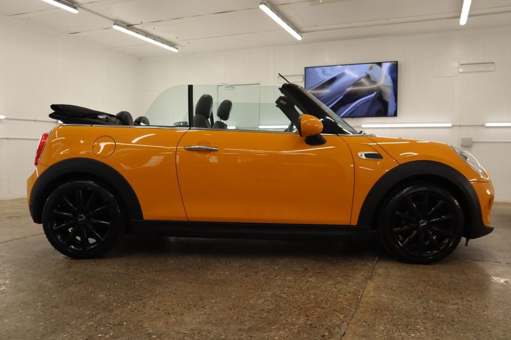 MINI Convertible