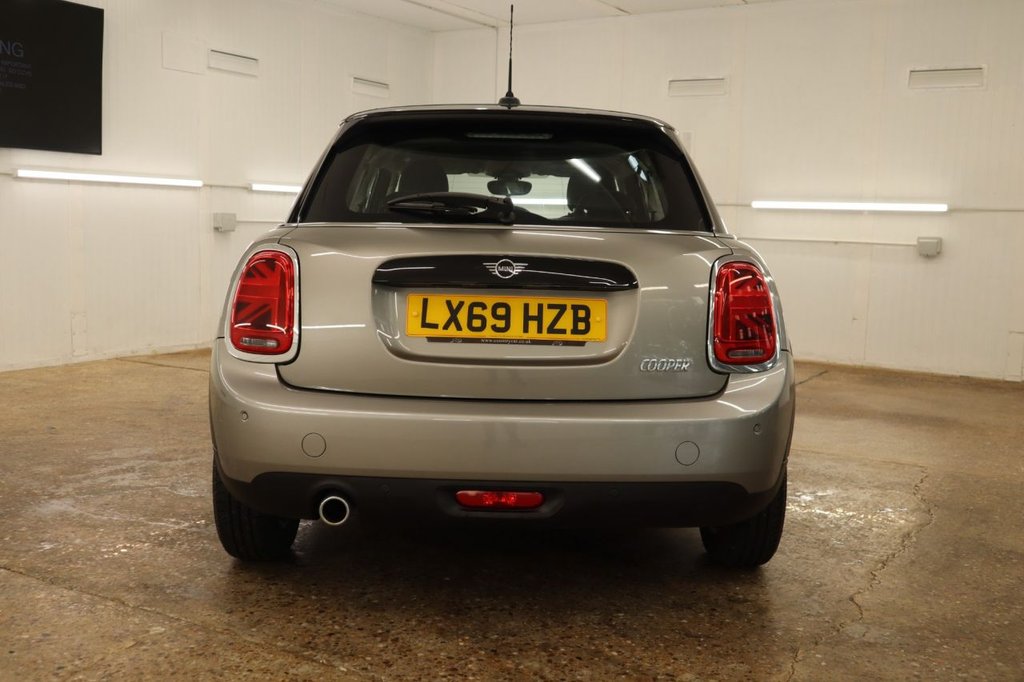 MINI Hatch