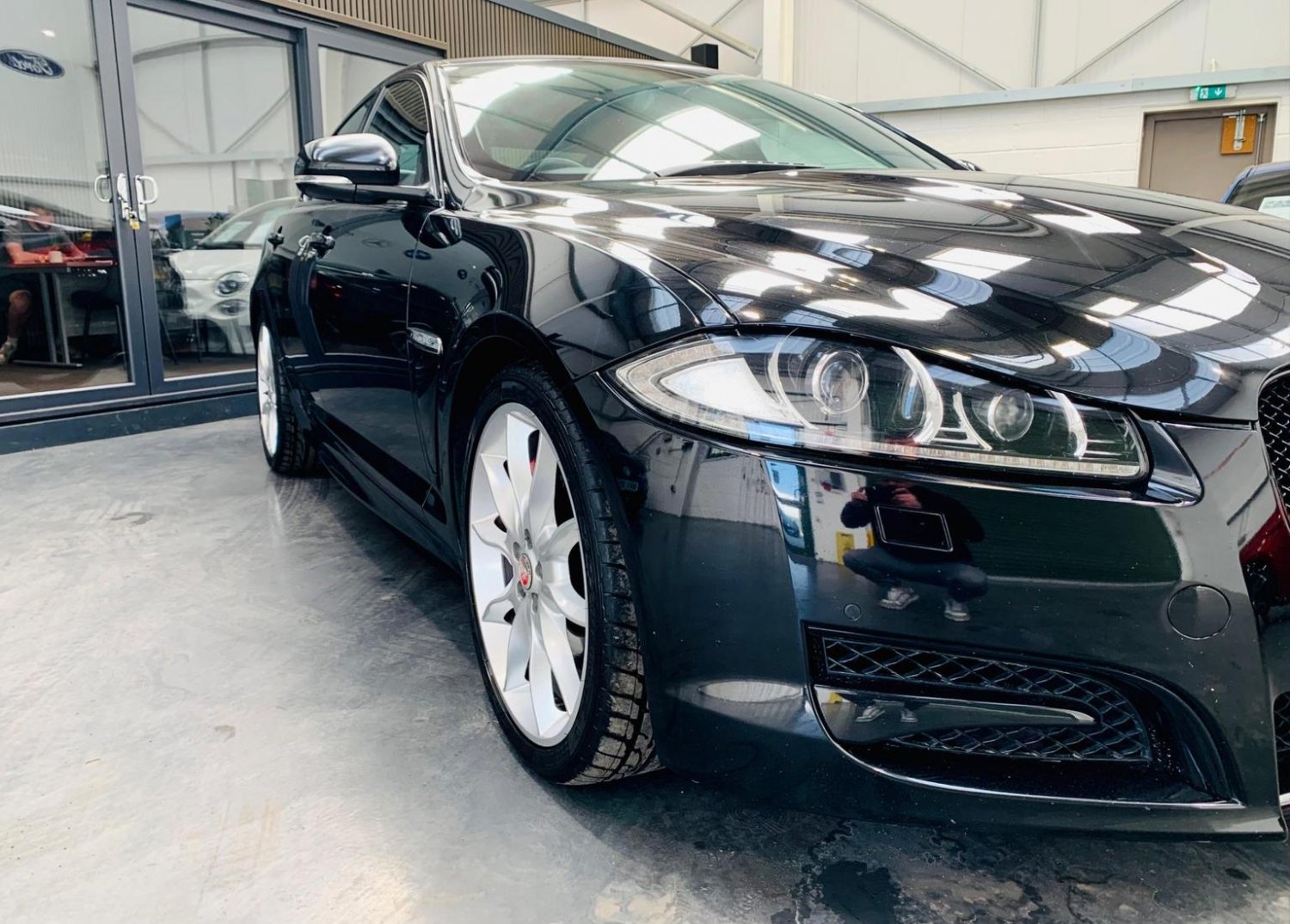 Jaguar XF