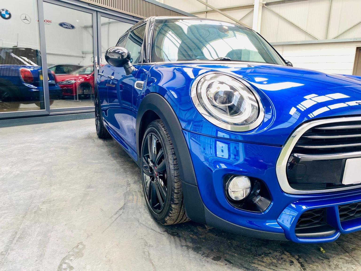 MINI Hatch