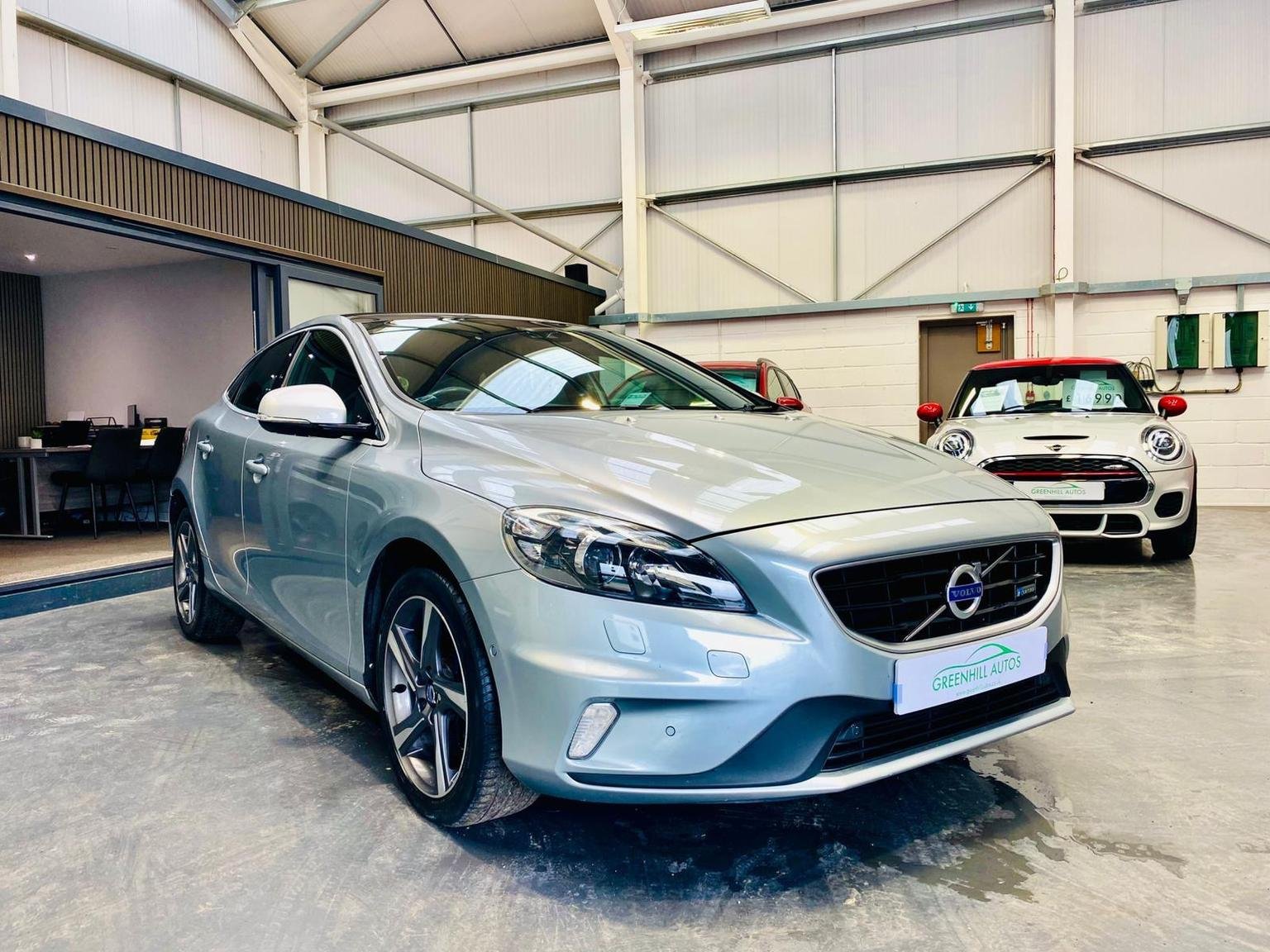 Volvo V40