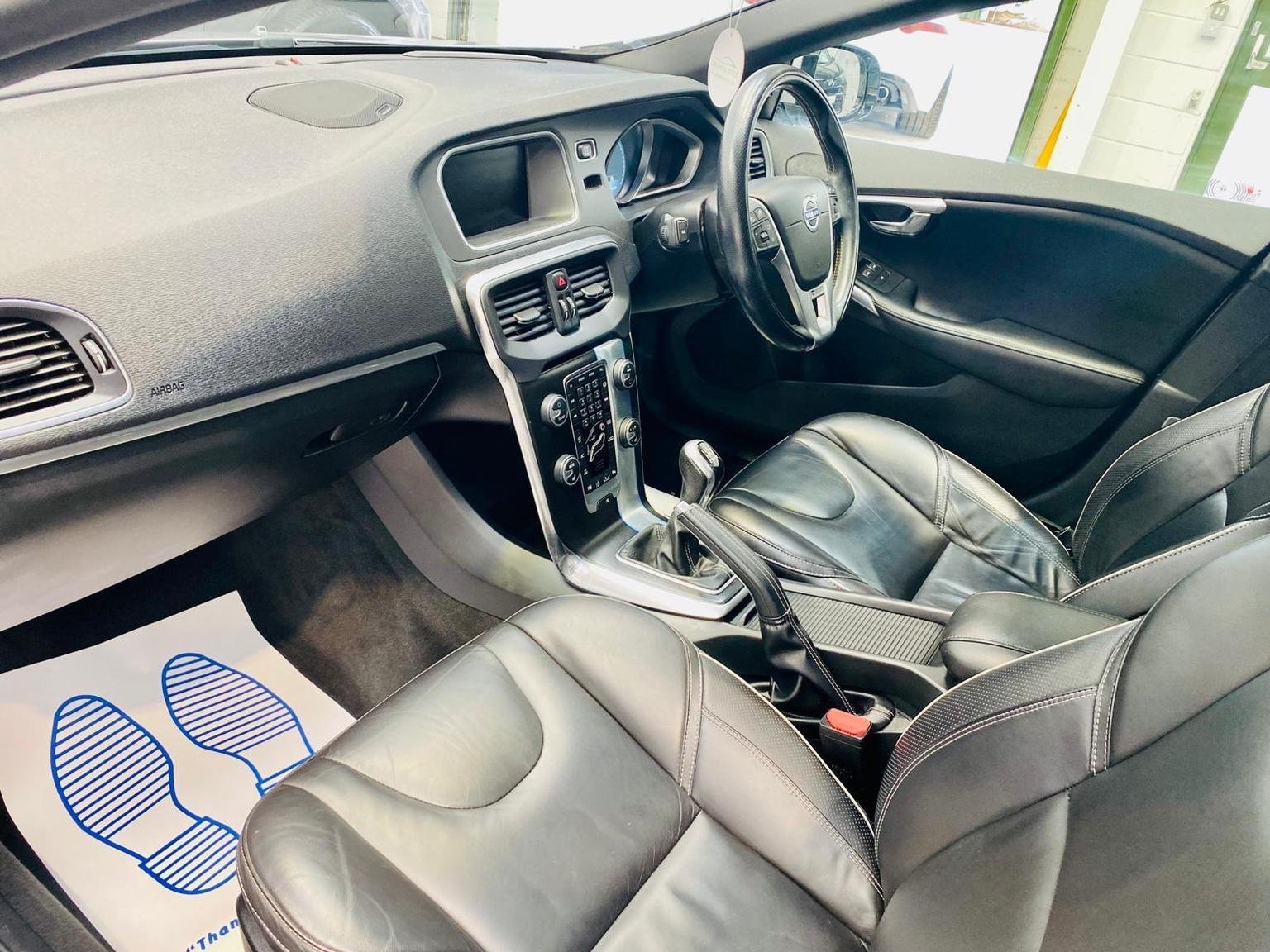 Volvo V40