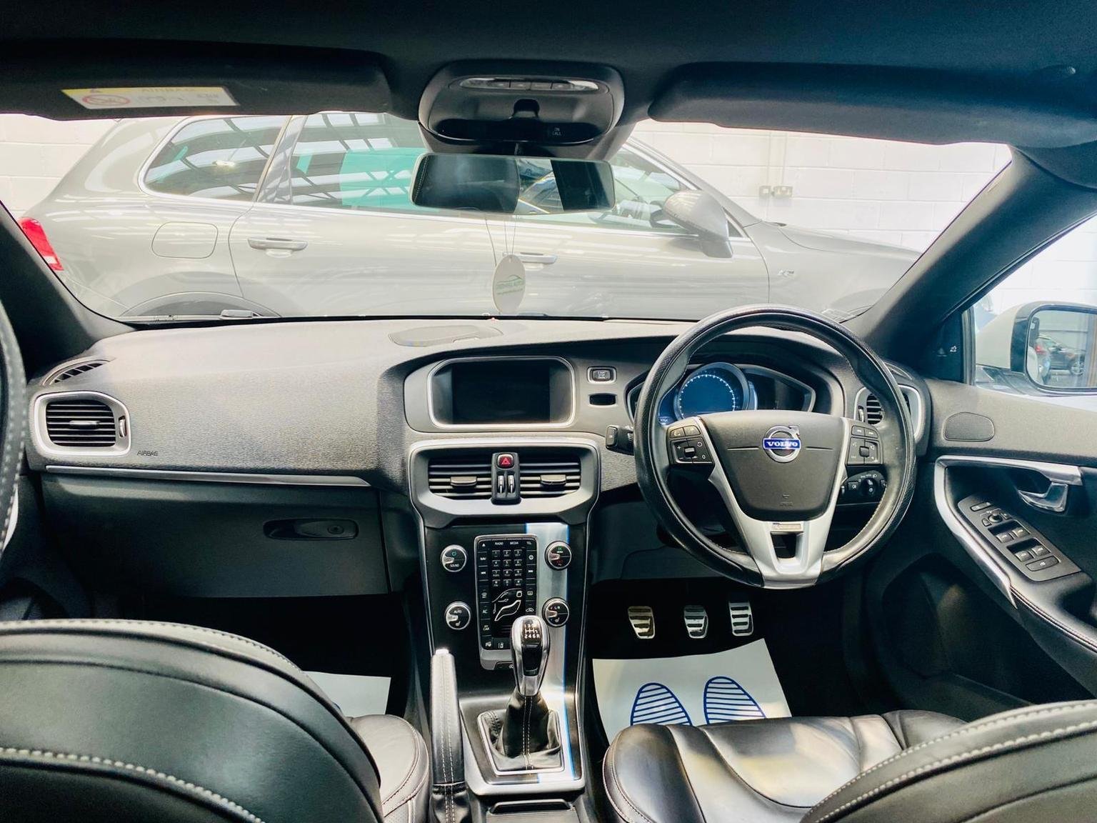 Volvo V40