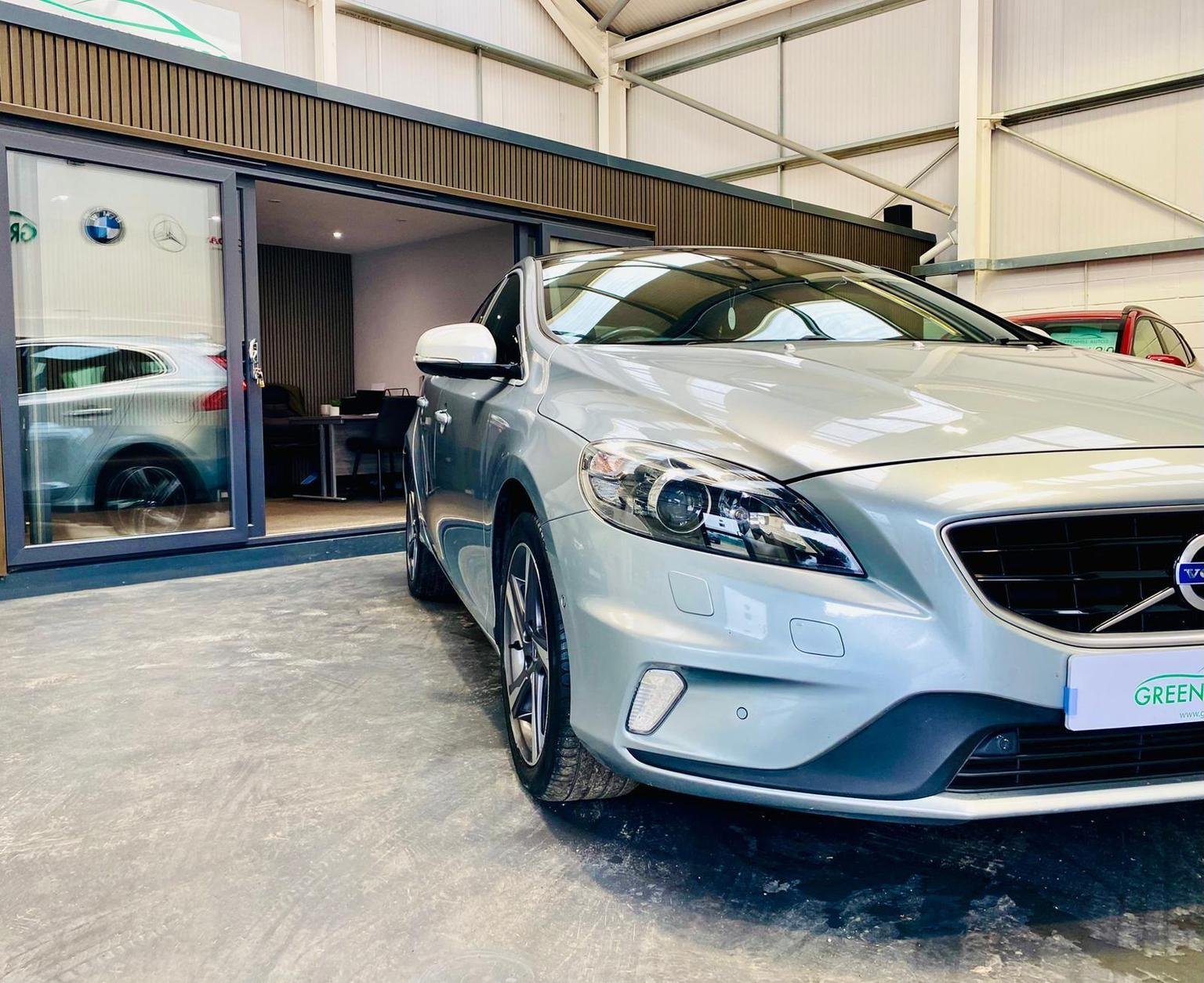 Volvo V40