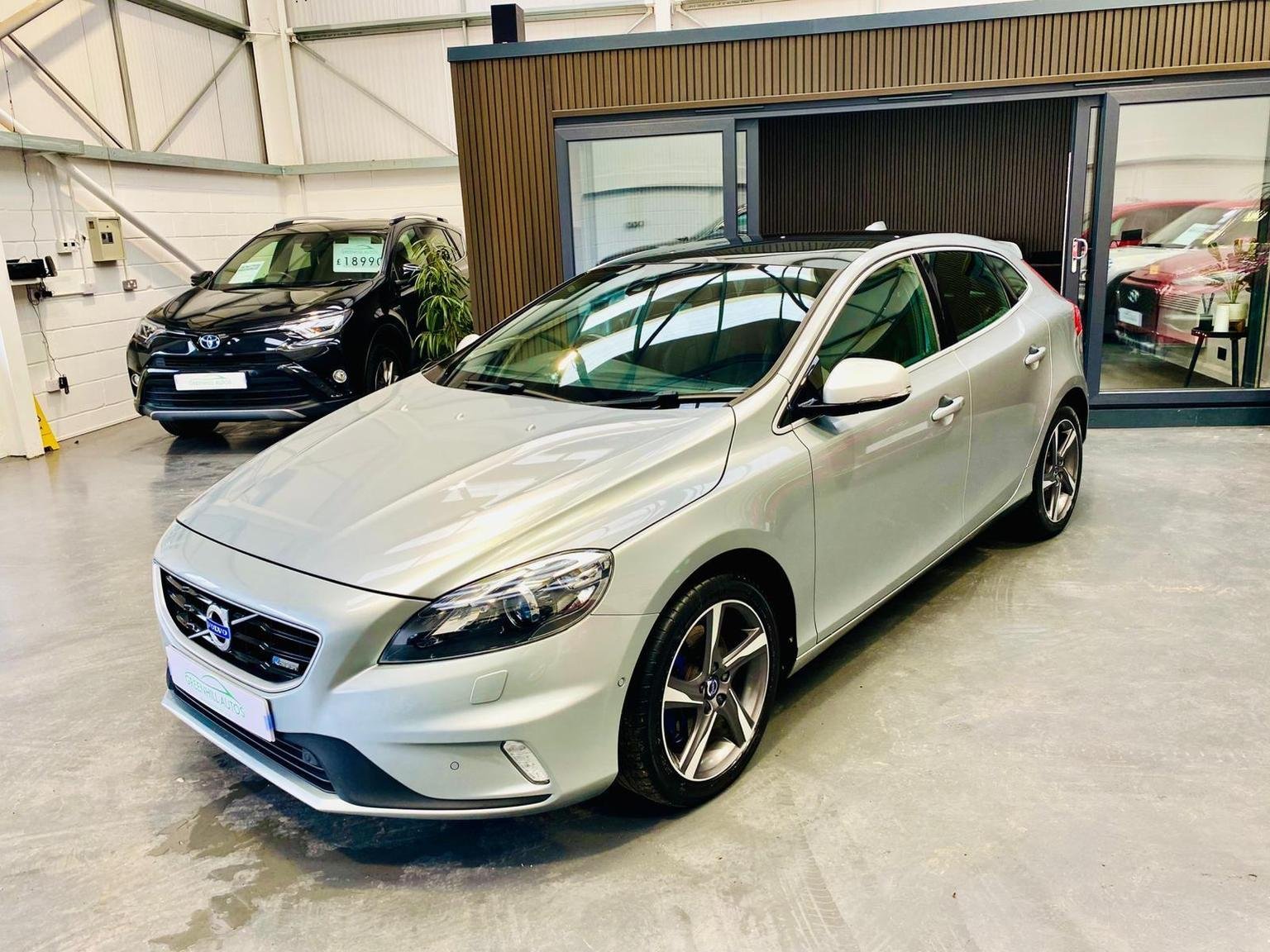 Volvo V40