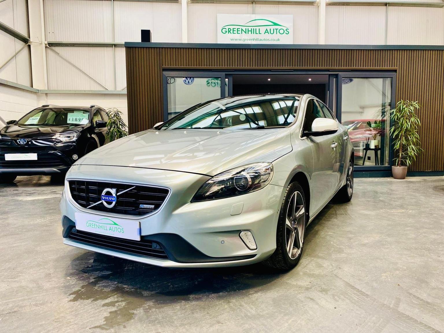 Volvo V40