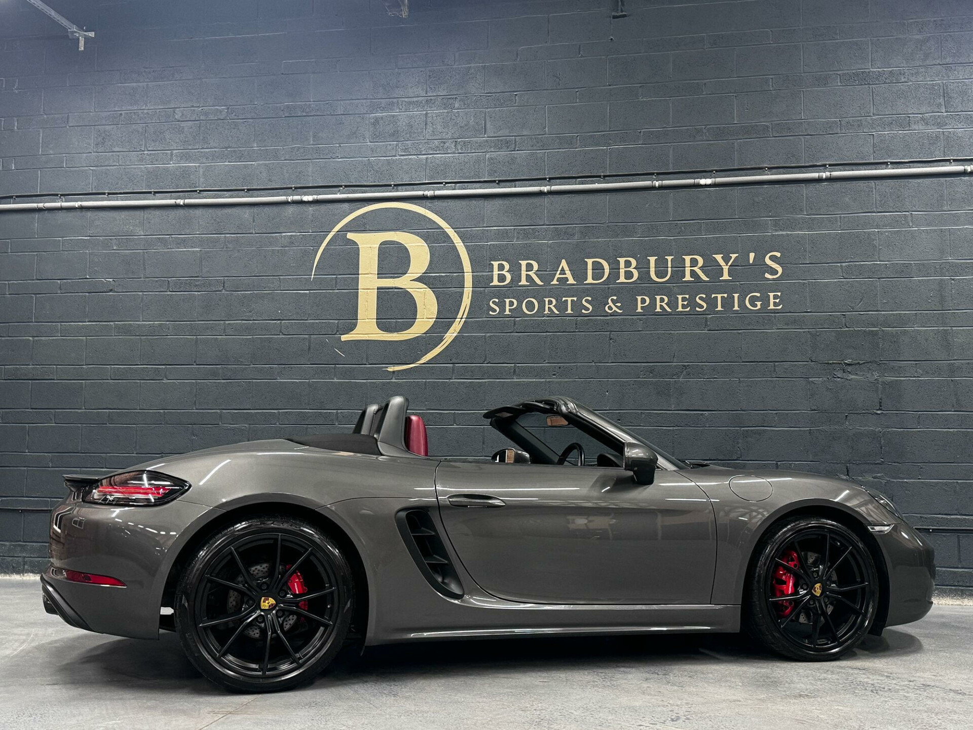 Porsche 718