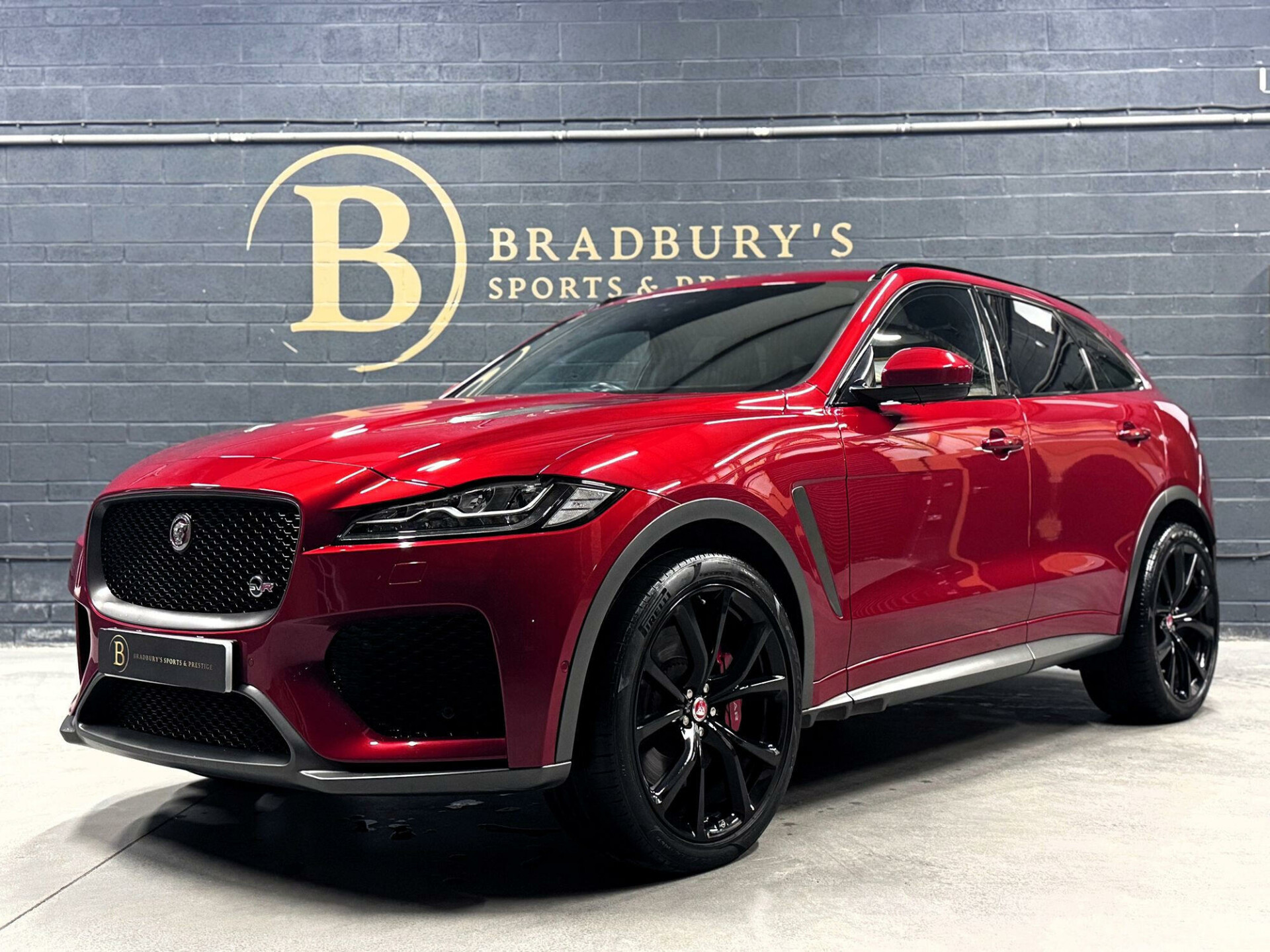 Jaguar F Pace