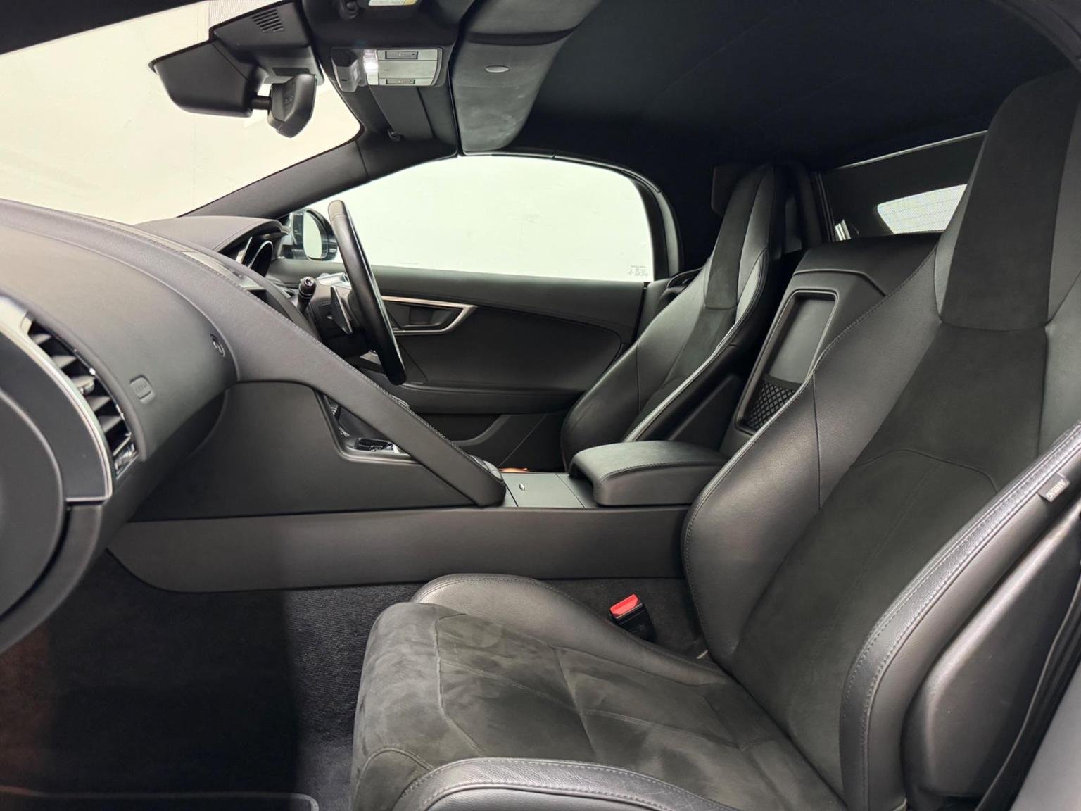 Jaguar F Type