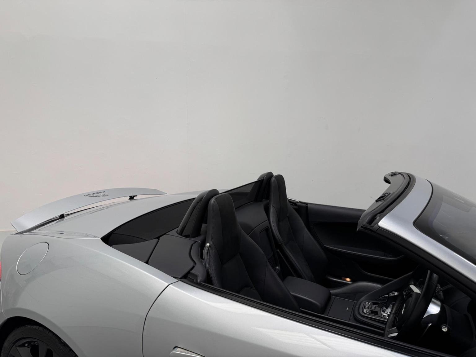 Jaguar F Type