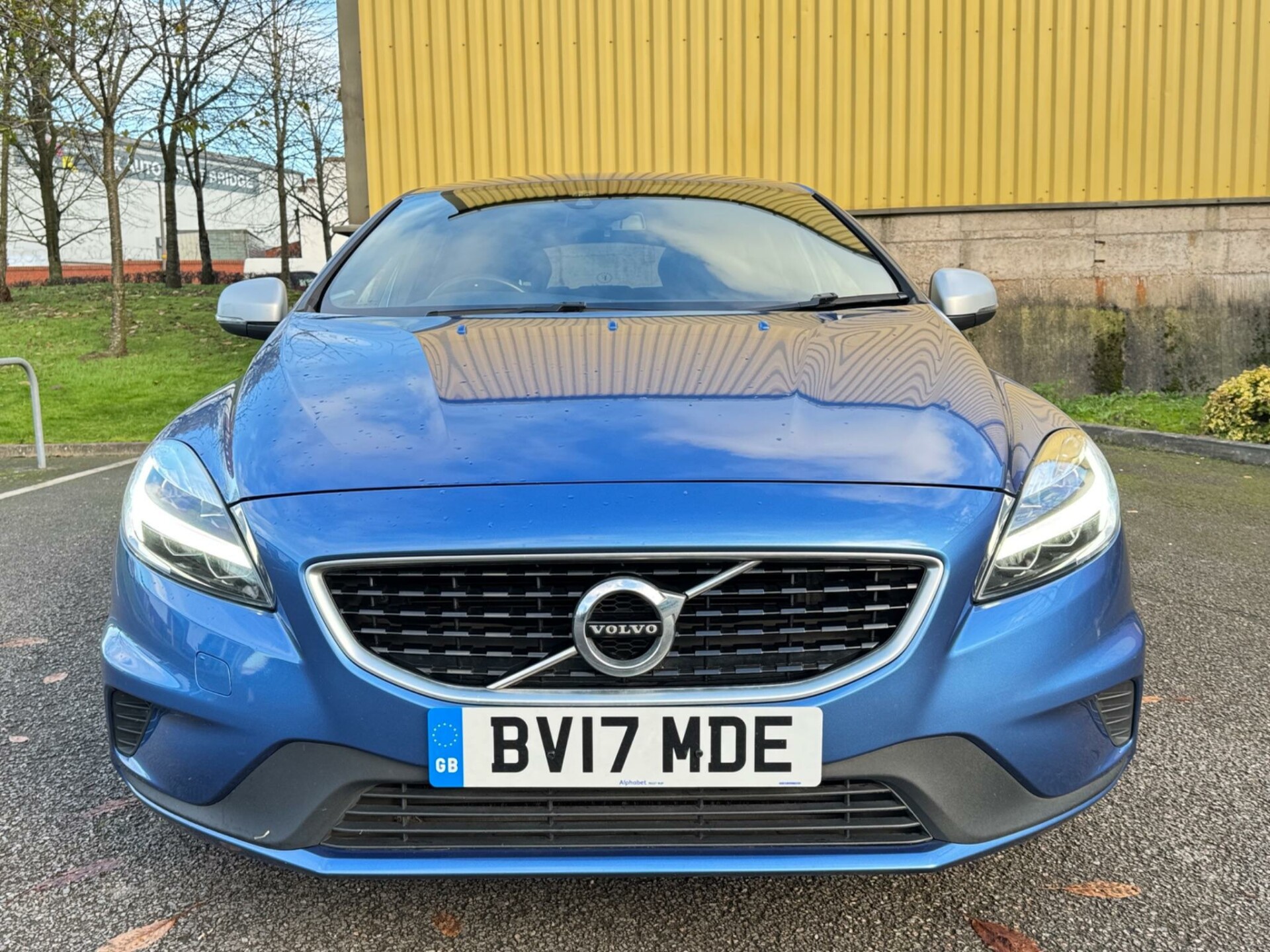 Volvo V40