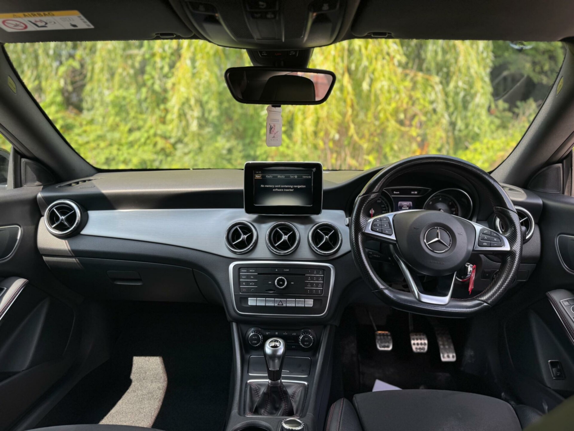 Mercedes Benz CLA