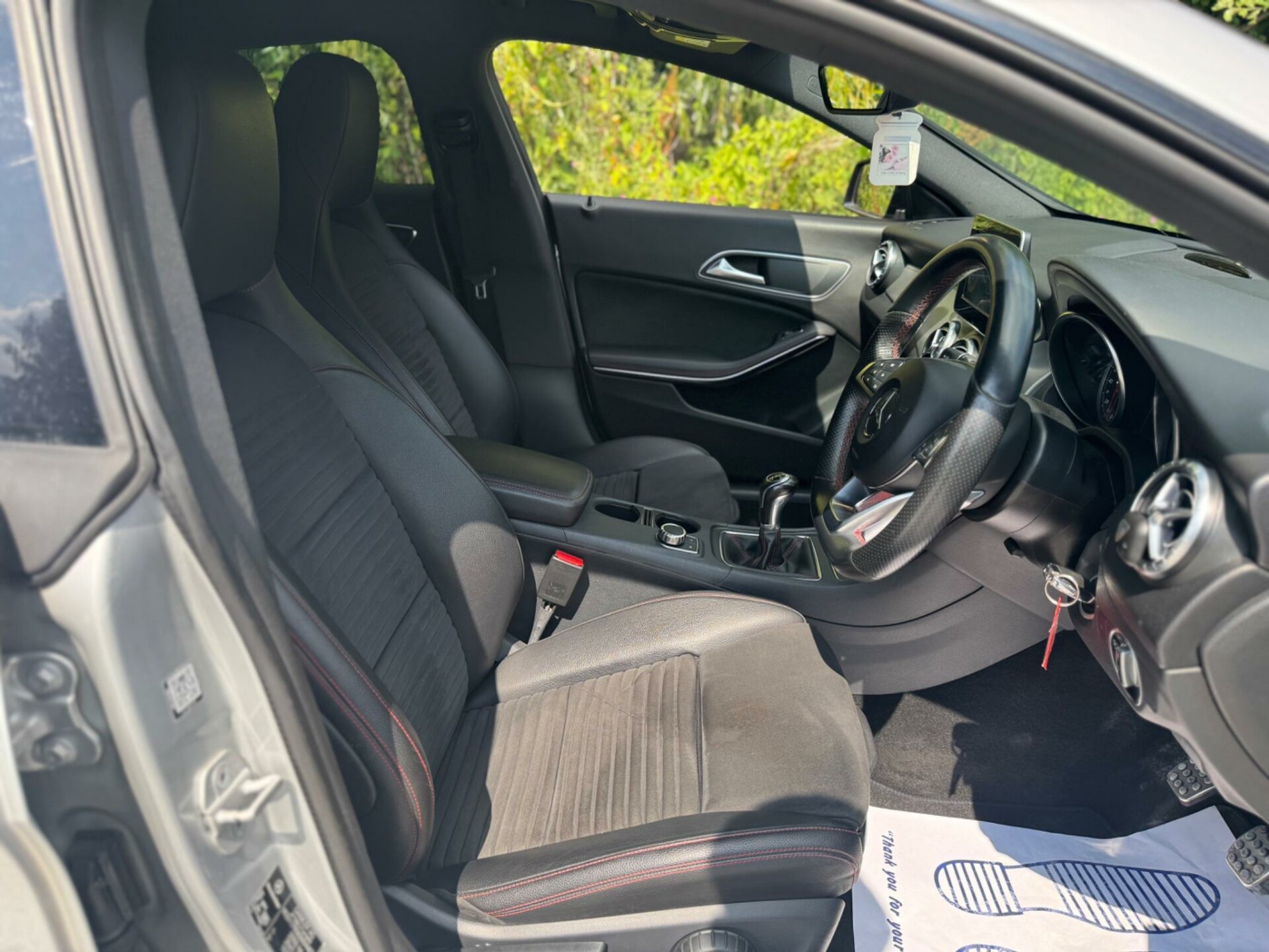 Mercedes Benz CLA