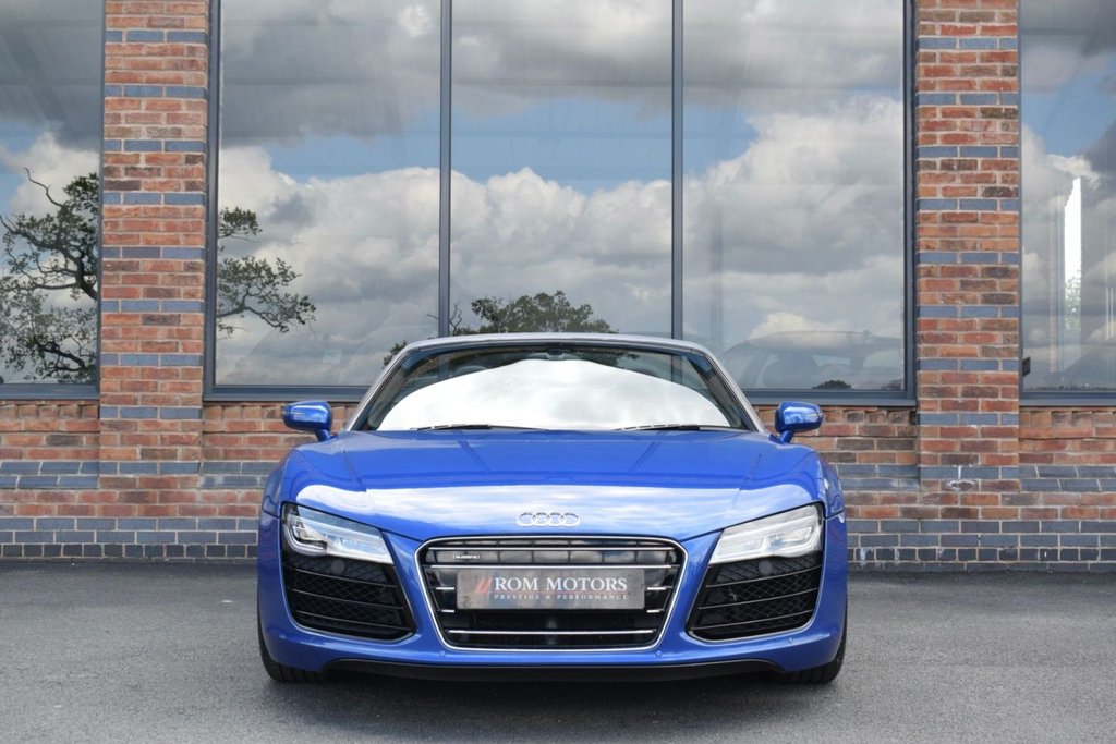 Audi R8