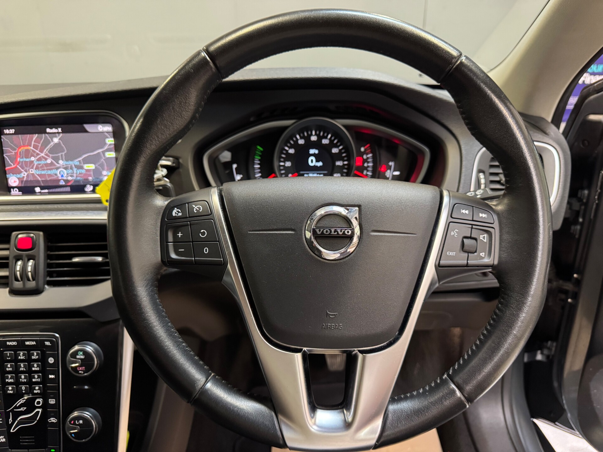 Volvo V40