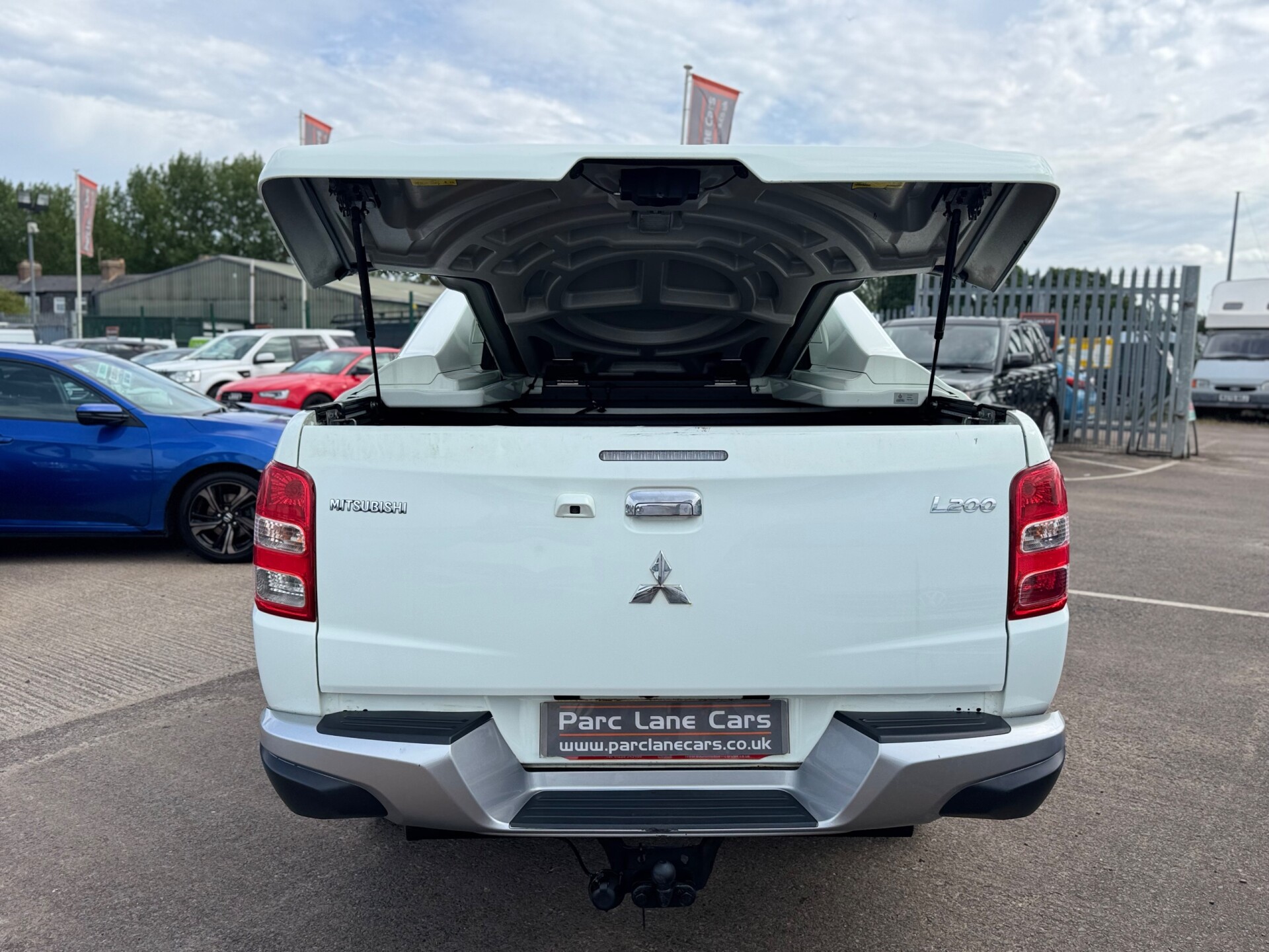 Mitsubishi L200