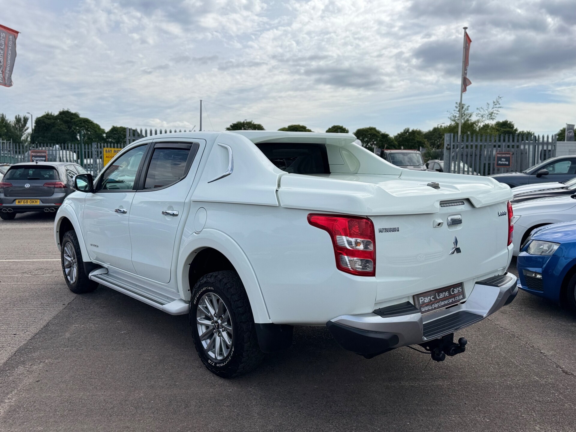 Mitsubishi L200