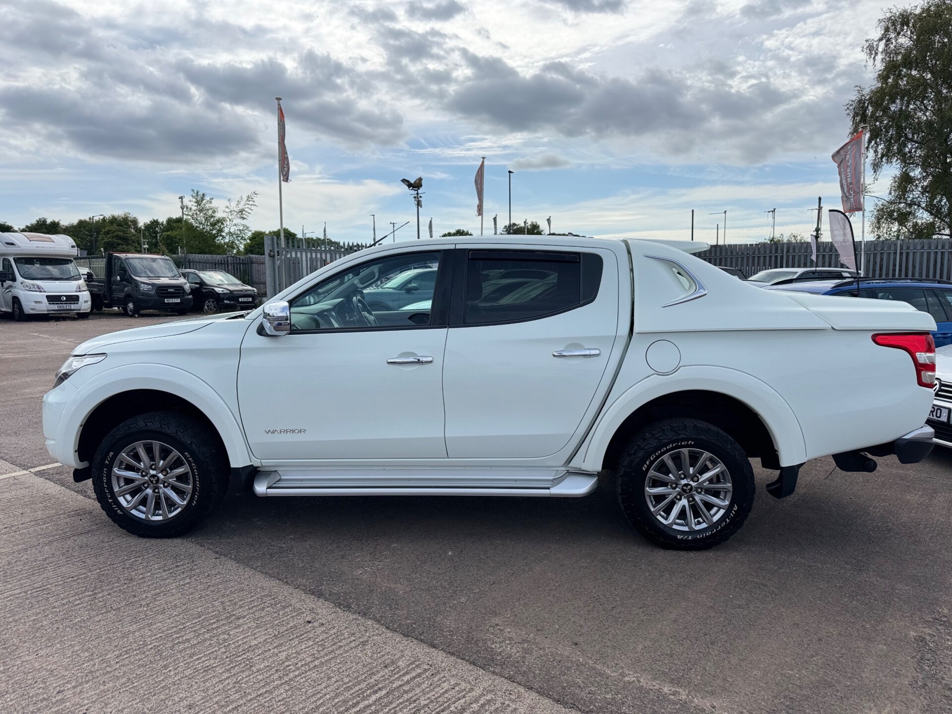 Mitsubishi L200