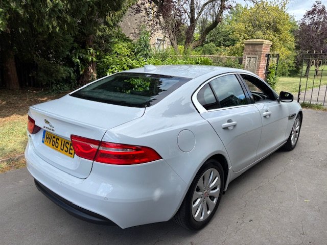 Jaguar XE