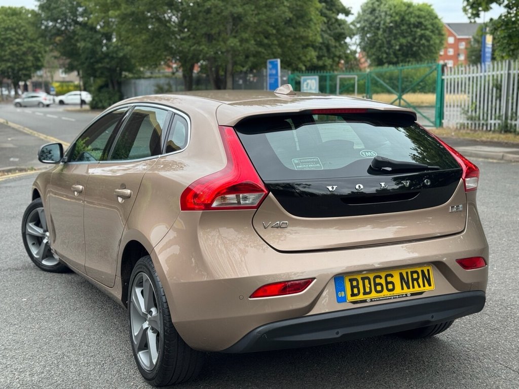 Volvo V40