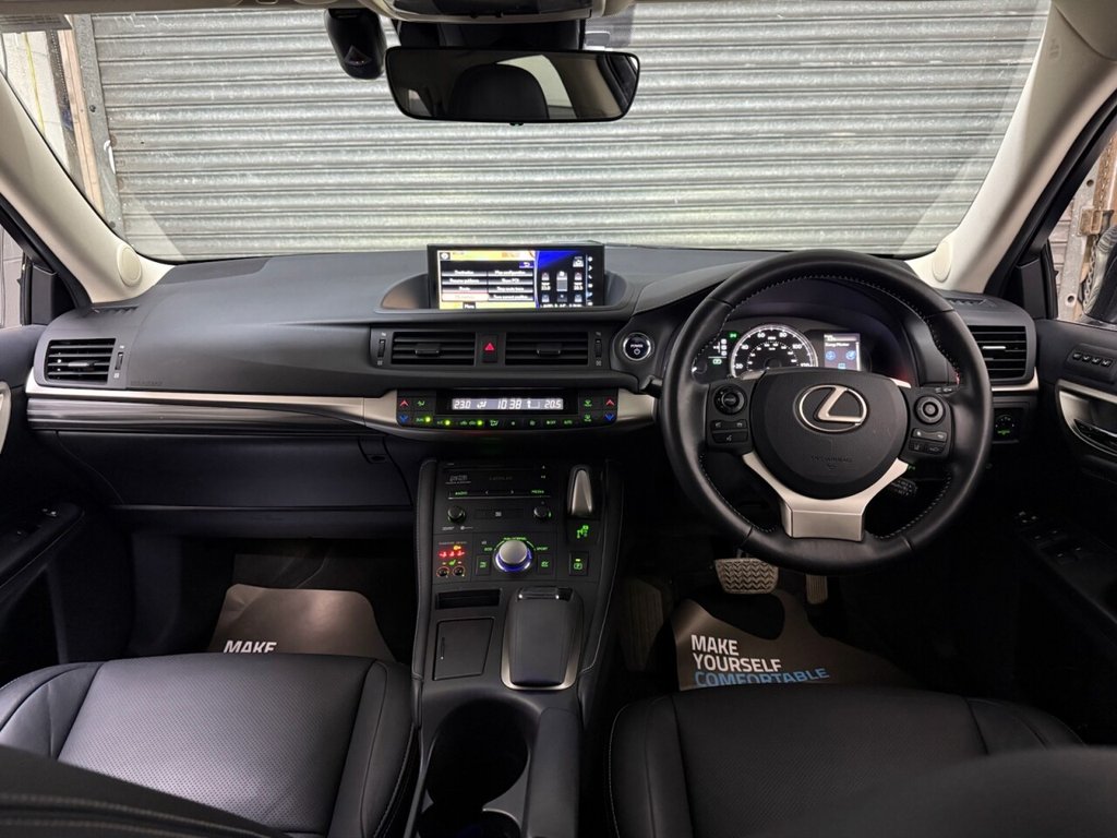 Lexus CT 200h