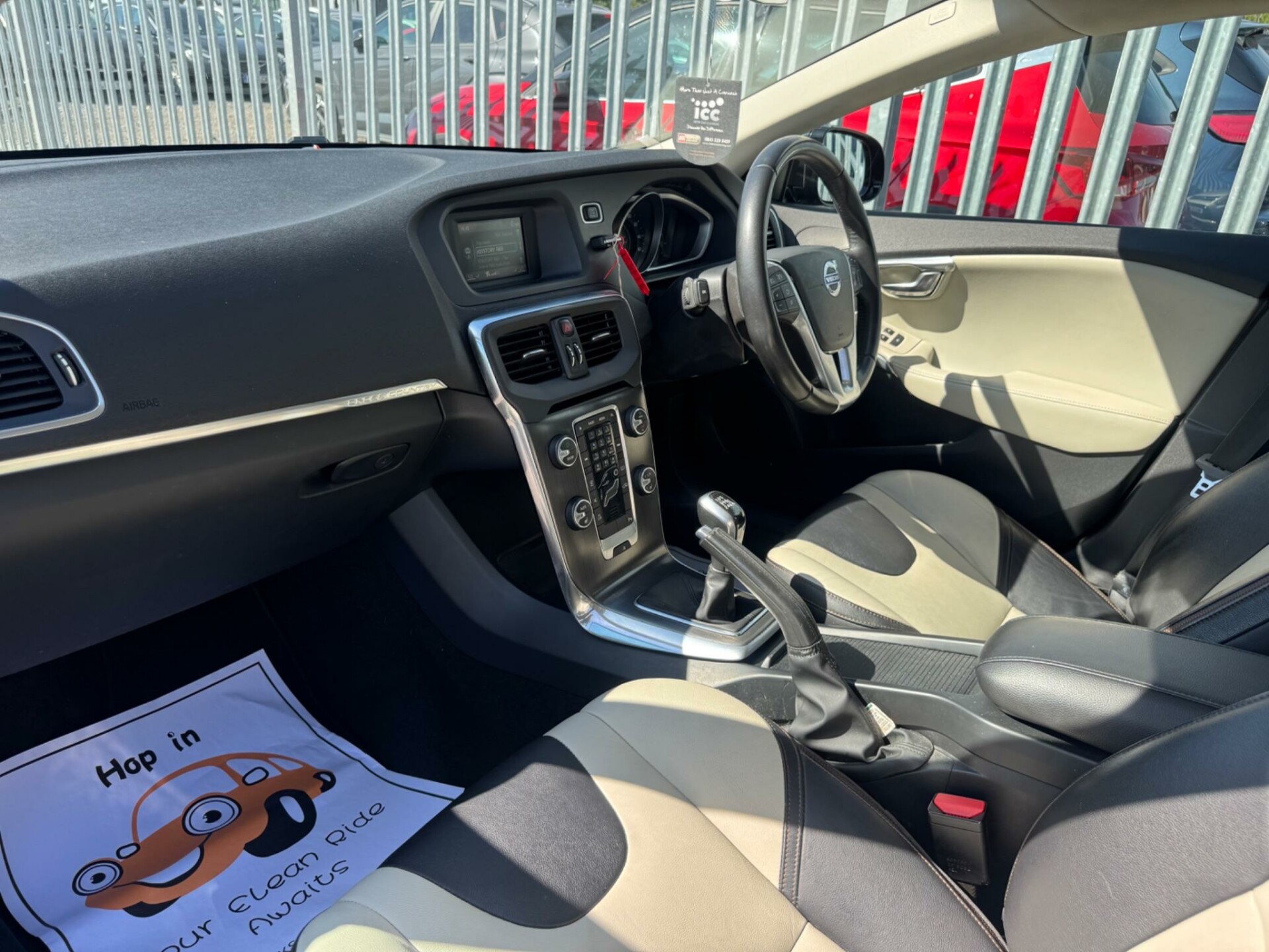 Volvo V40