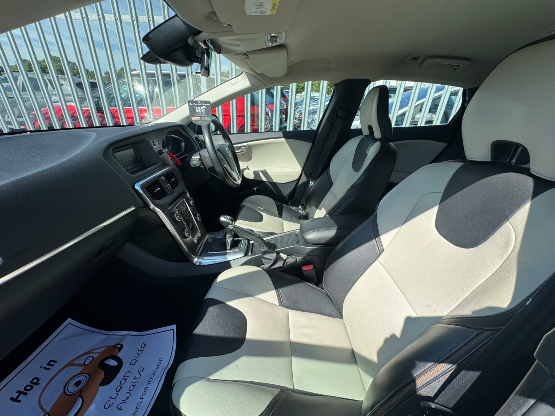 Volvo V40