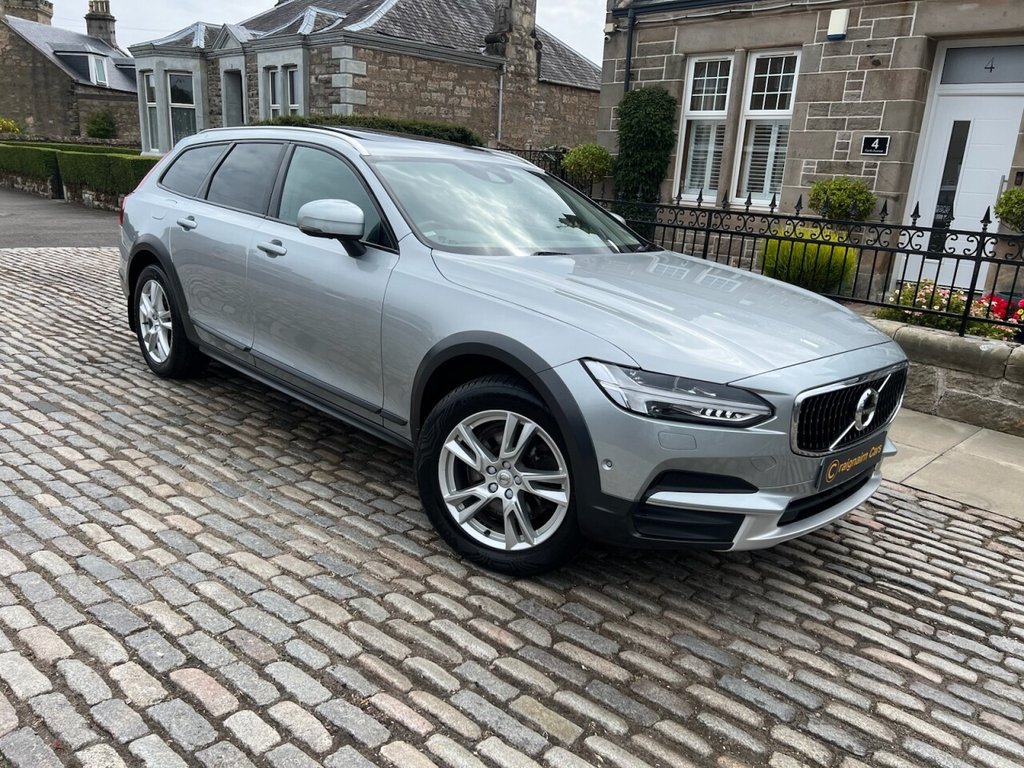 Volvo V90