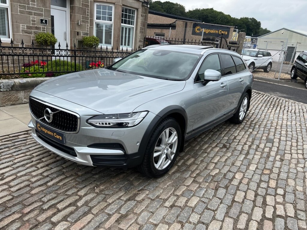 Volvo V90