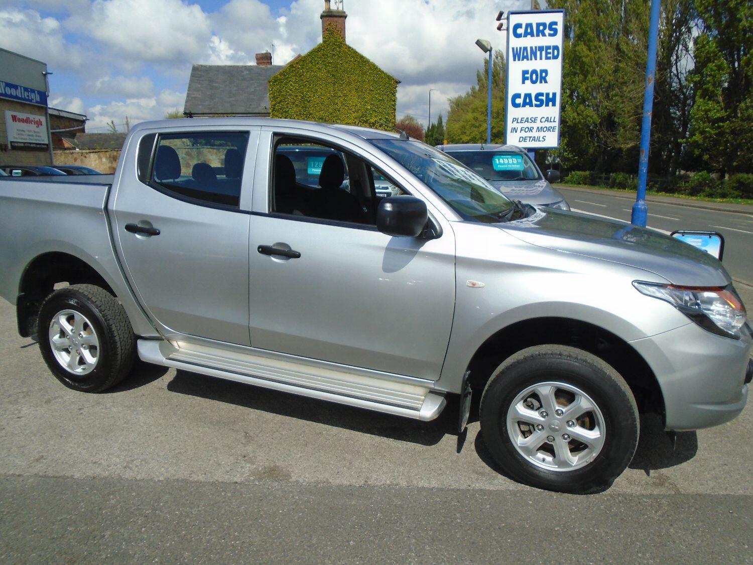 Mitsubishi L200