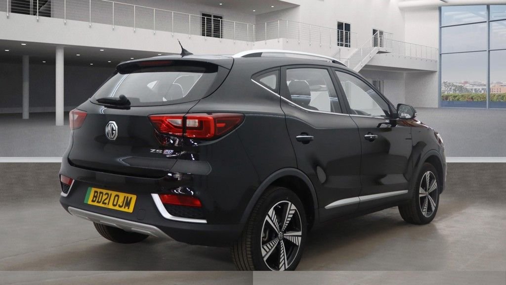 MG ZS