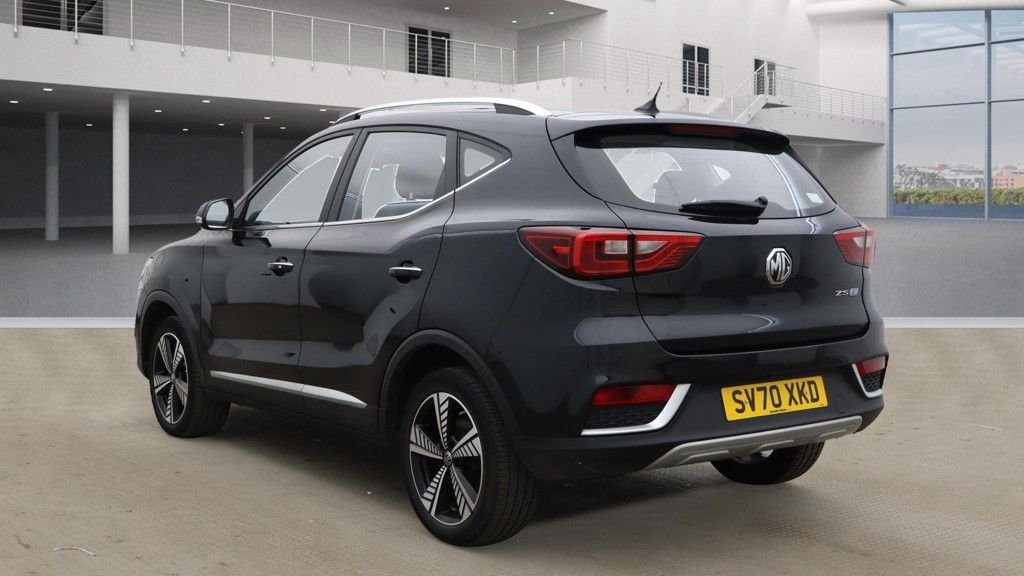 MG ZS