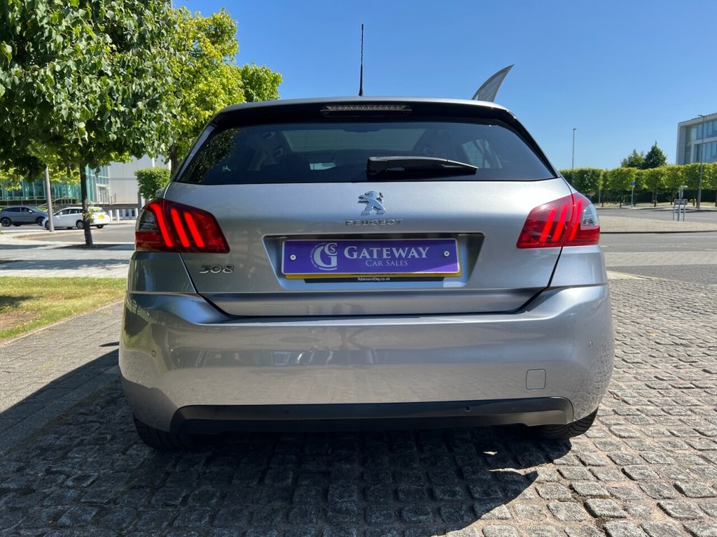 Peugeot 308