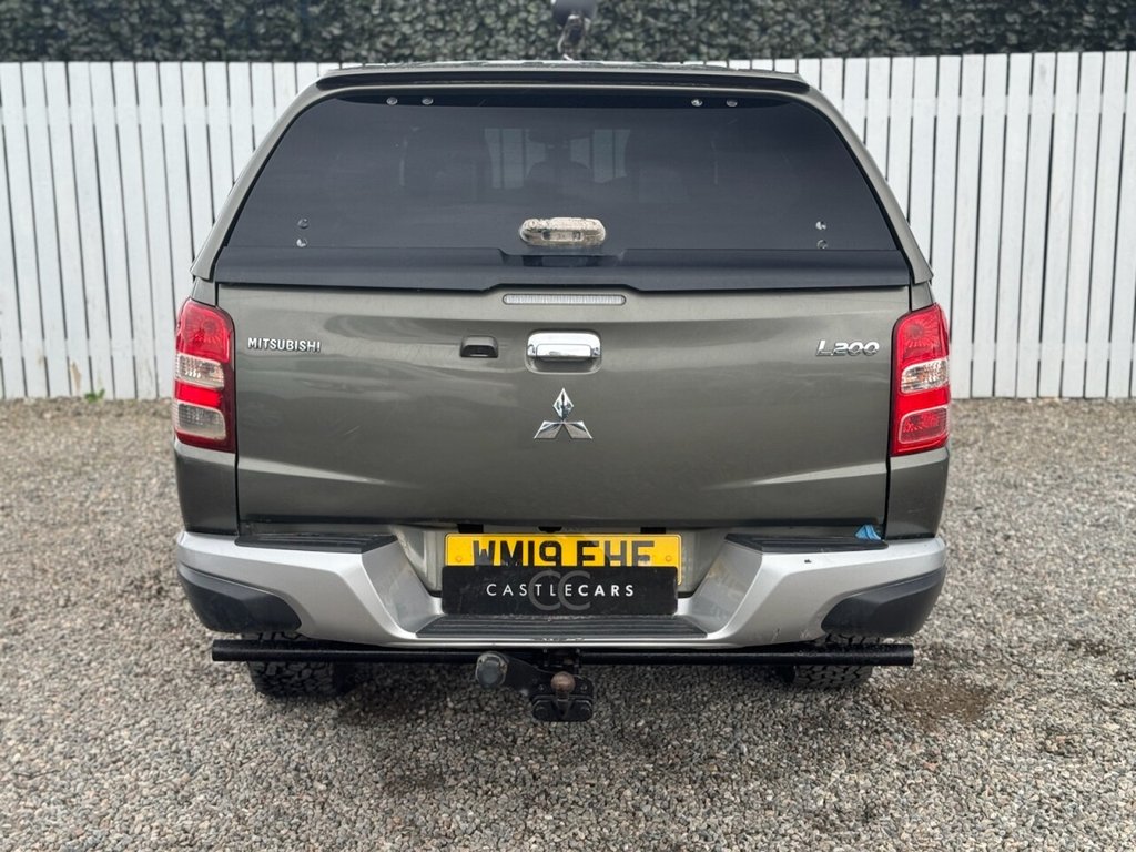 Mitsubishi L200