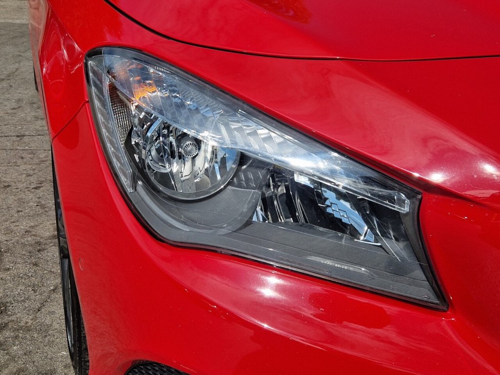 Mercedes Benz CLA