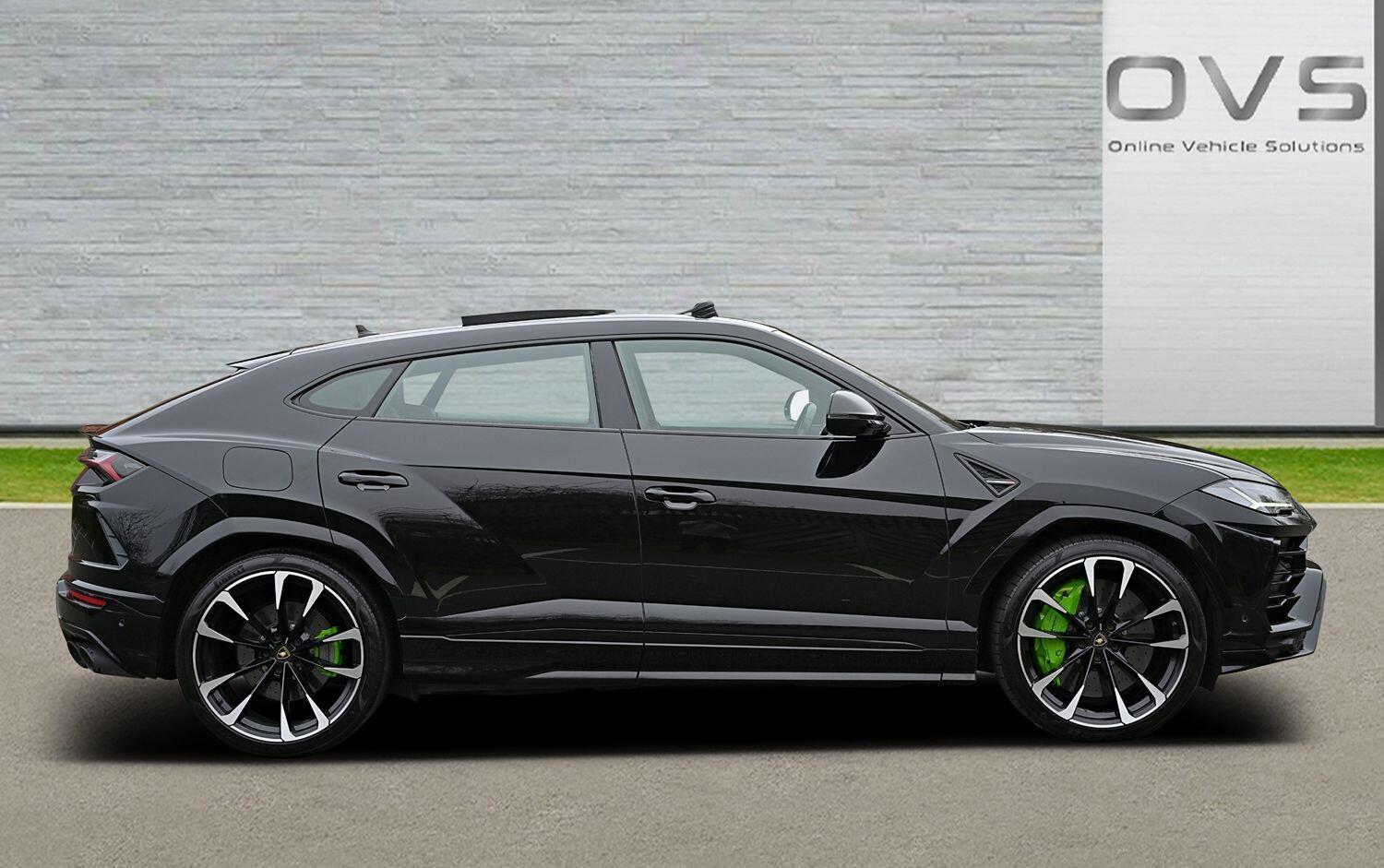Lamborghini URUS