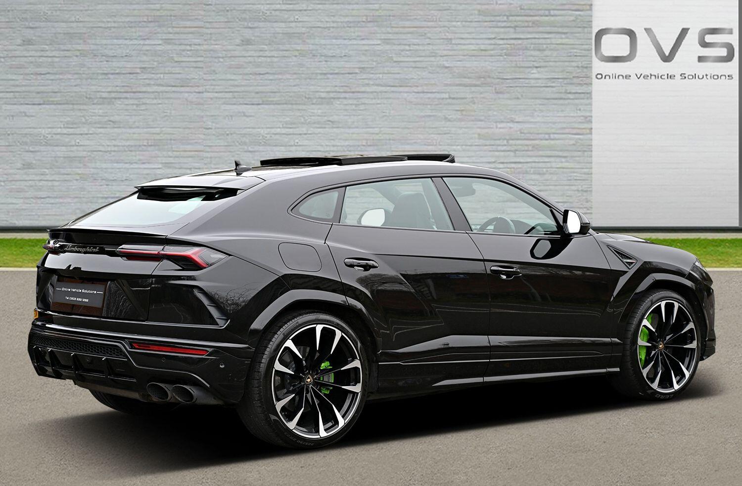 Lamborghini URUS