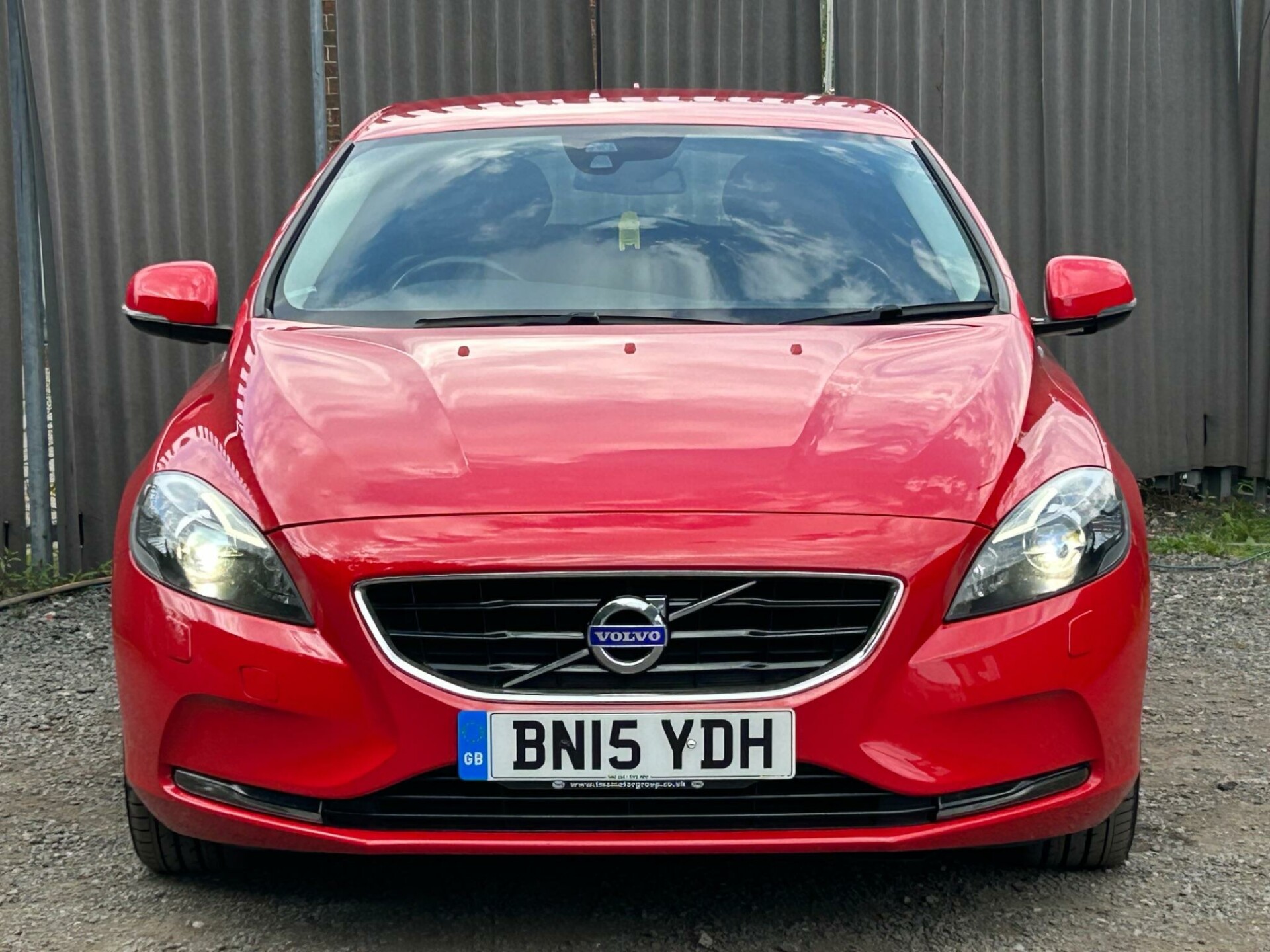 Volvo V40