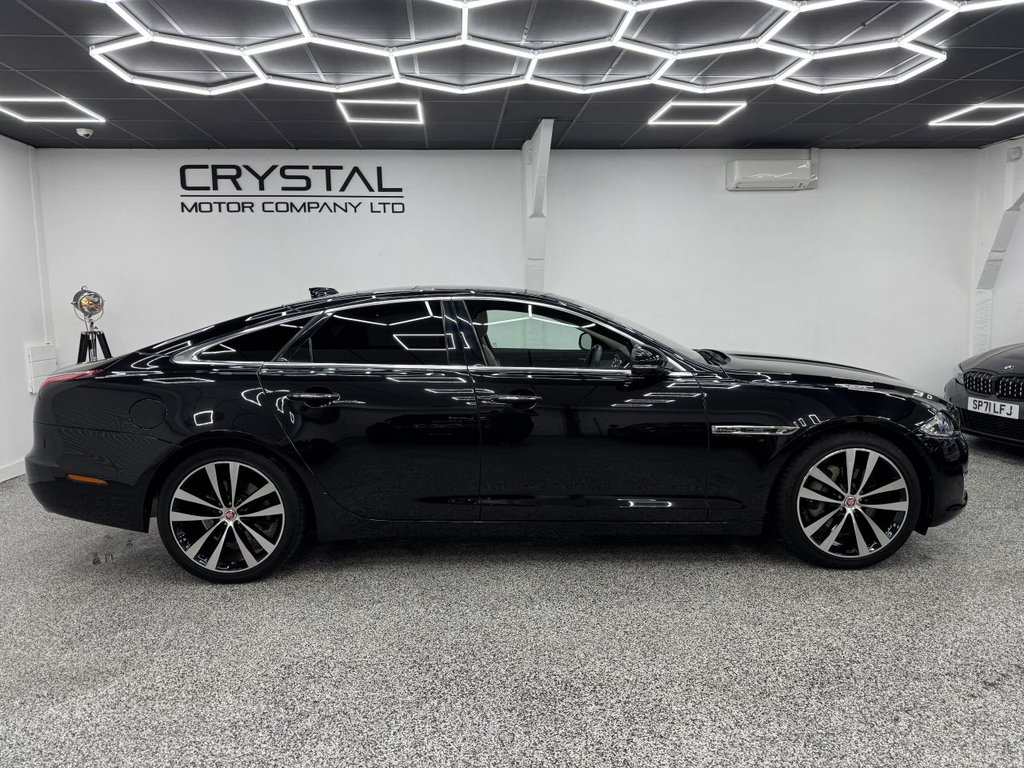 Jaguar XJ