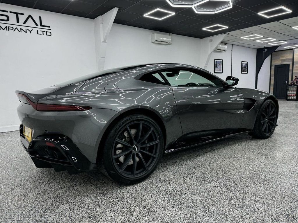 Aston Martin Vantage